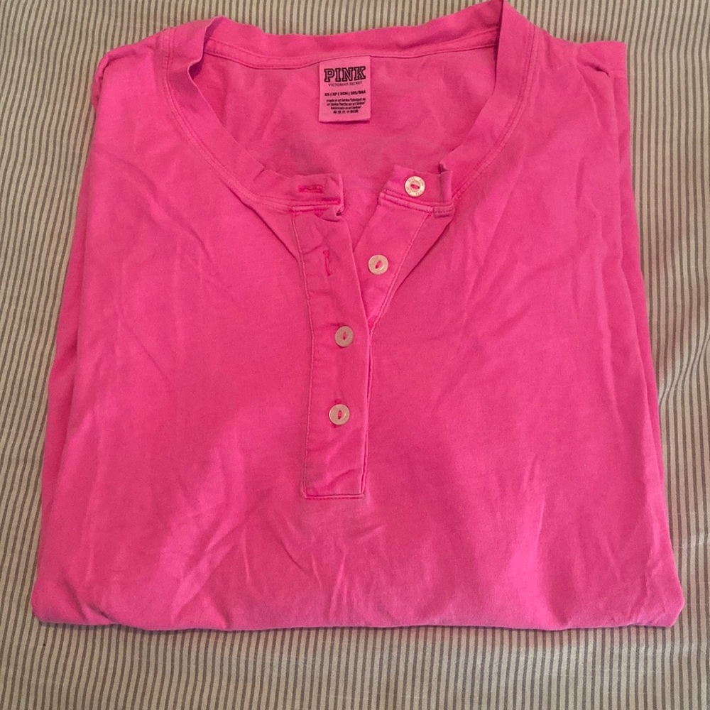 🌸VS PINK Long-sleeve Tee